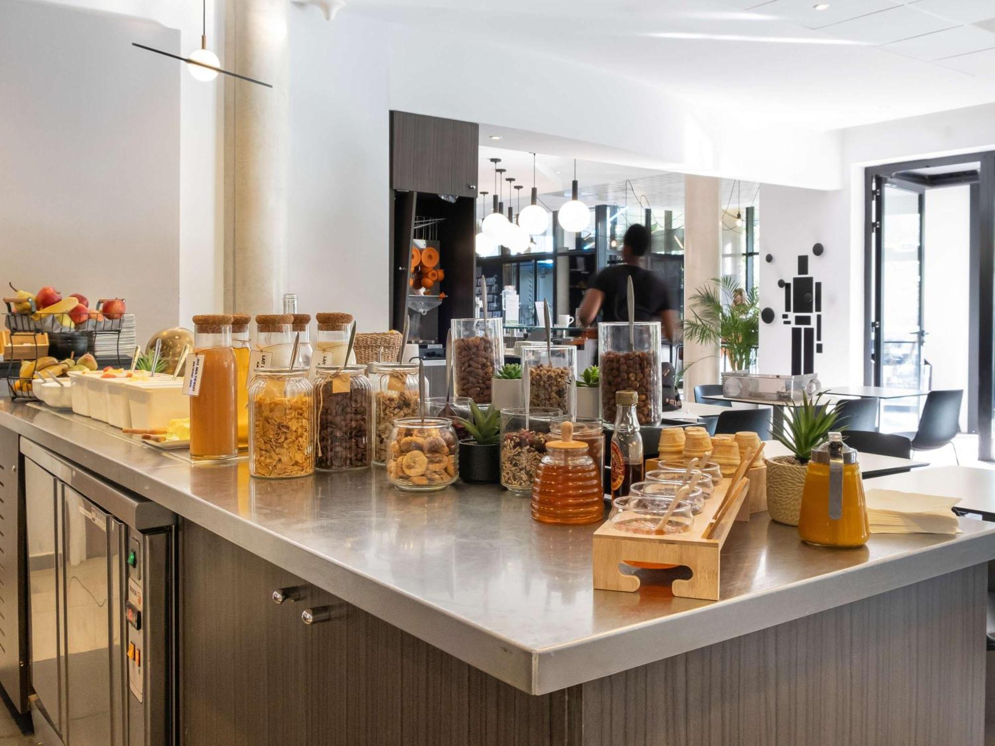 Ibis Styles Toulouse Cite Espace Екстериор снимка