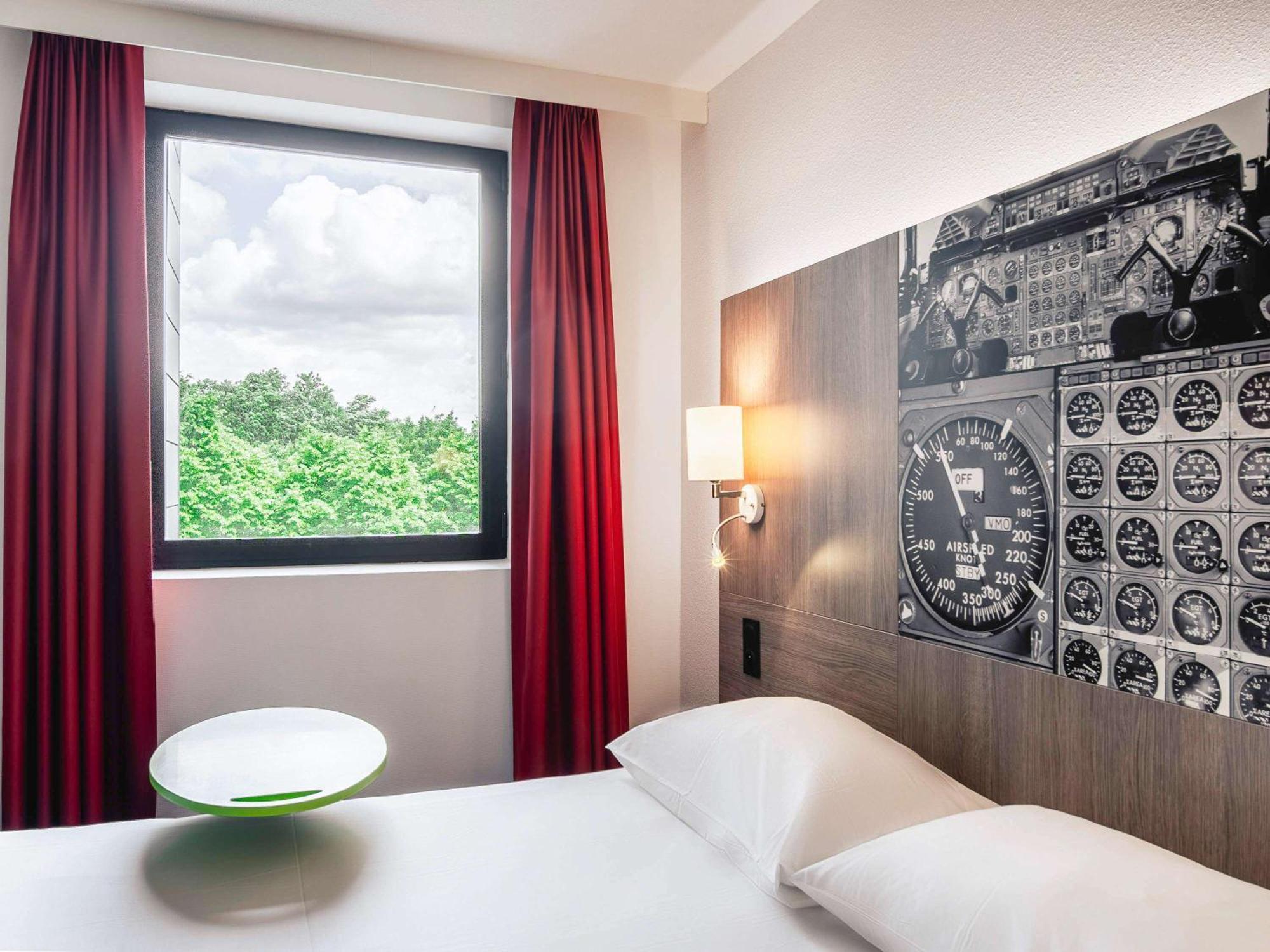 Ibis Styles Toulouse Cite Espace Екстериор снимка